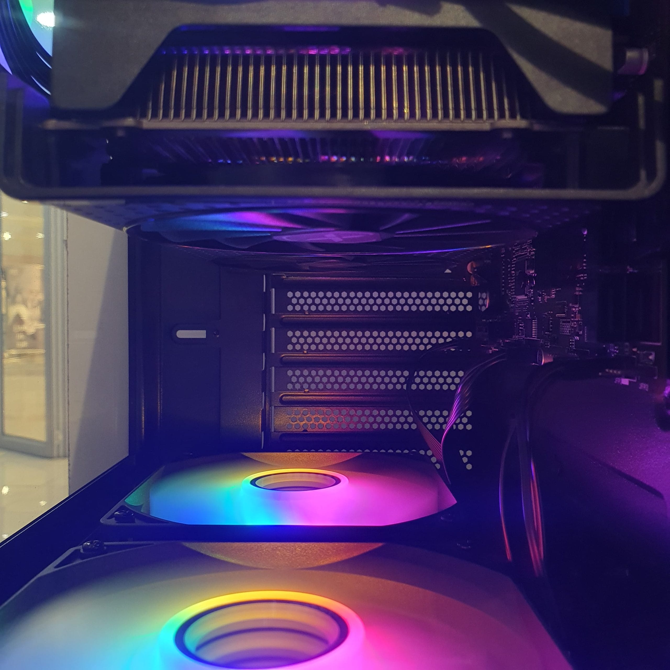 Powerful Gaming PC – Intel i5-12500, RX 6600 XT, 16GB RAM, 256GB NVMe SSD - Image 4